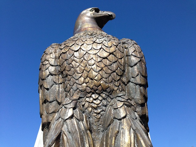 american-eagle-and-flag-640x480-61761070.jpeg