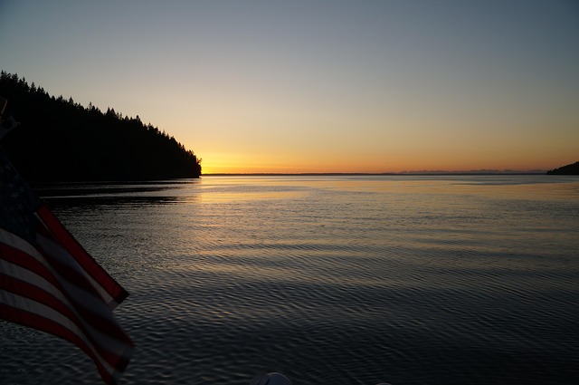 us-flag-near-me-for-sale-640x480-26952231.jpeg