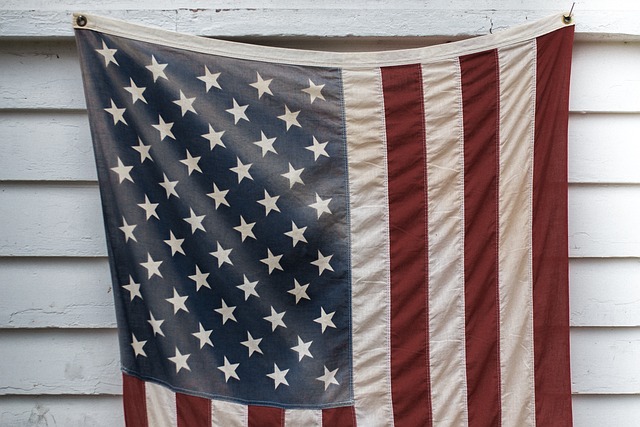 us flag near me open