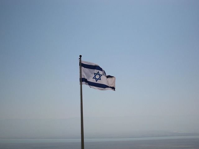 stars-and-bars-flags-640x480-13269806.jpeg